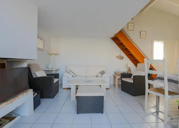 Semesterbostad Maison De Famille Cosy Aux Portes En Re *