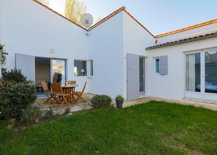 Semesterbostad Maison De Famille Cosy Aux Portes En Re Les Portes-en-Re