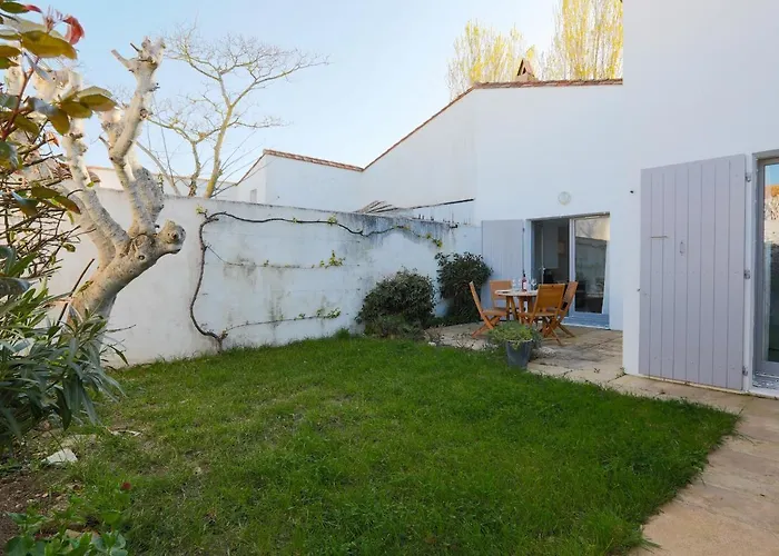 Semesterbostad Maison De Famille Cosy Aux Portes En Re